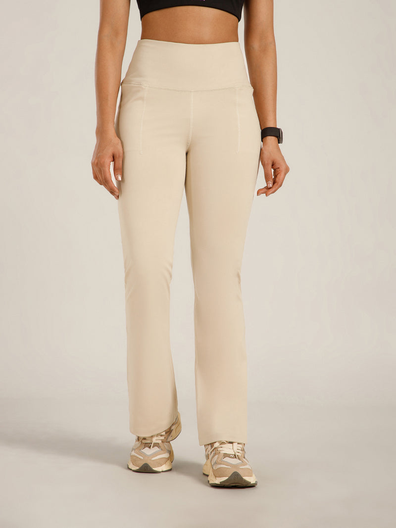 Defined Seam Flare Pant Cream