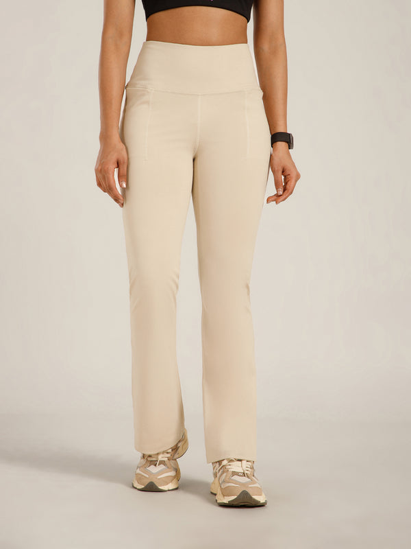 Defined Seam Flare Pant Cream