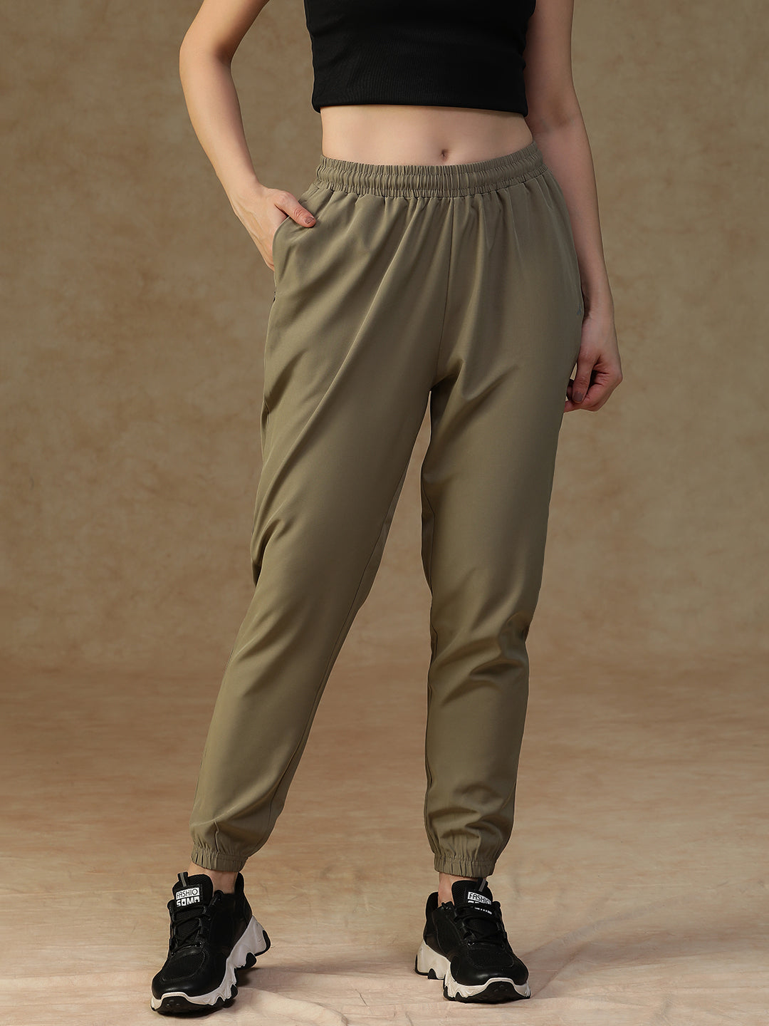NS Staple Jogger Olive