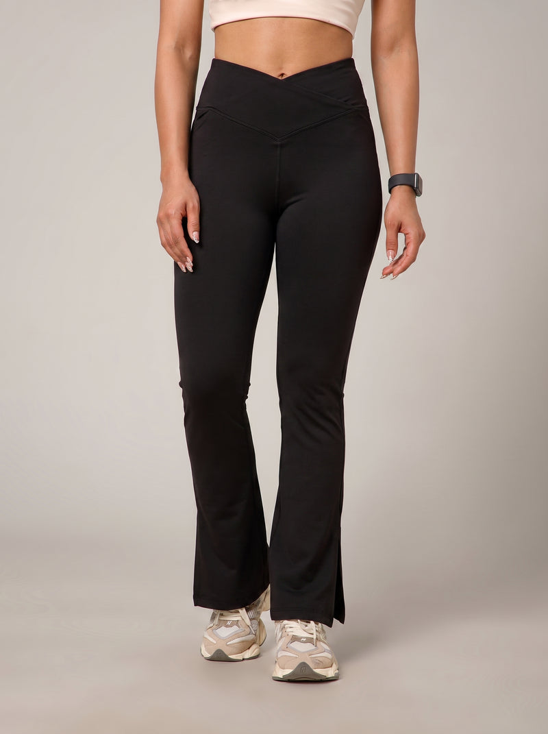 V-Shape Flare Pant Black