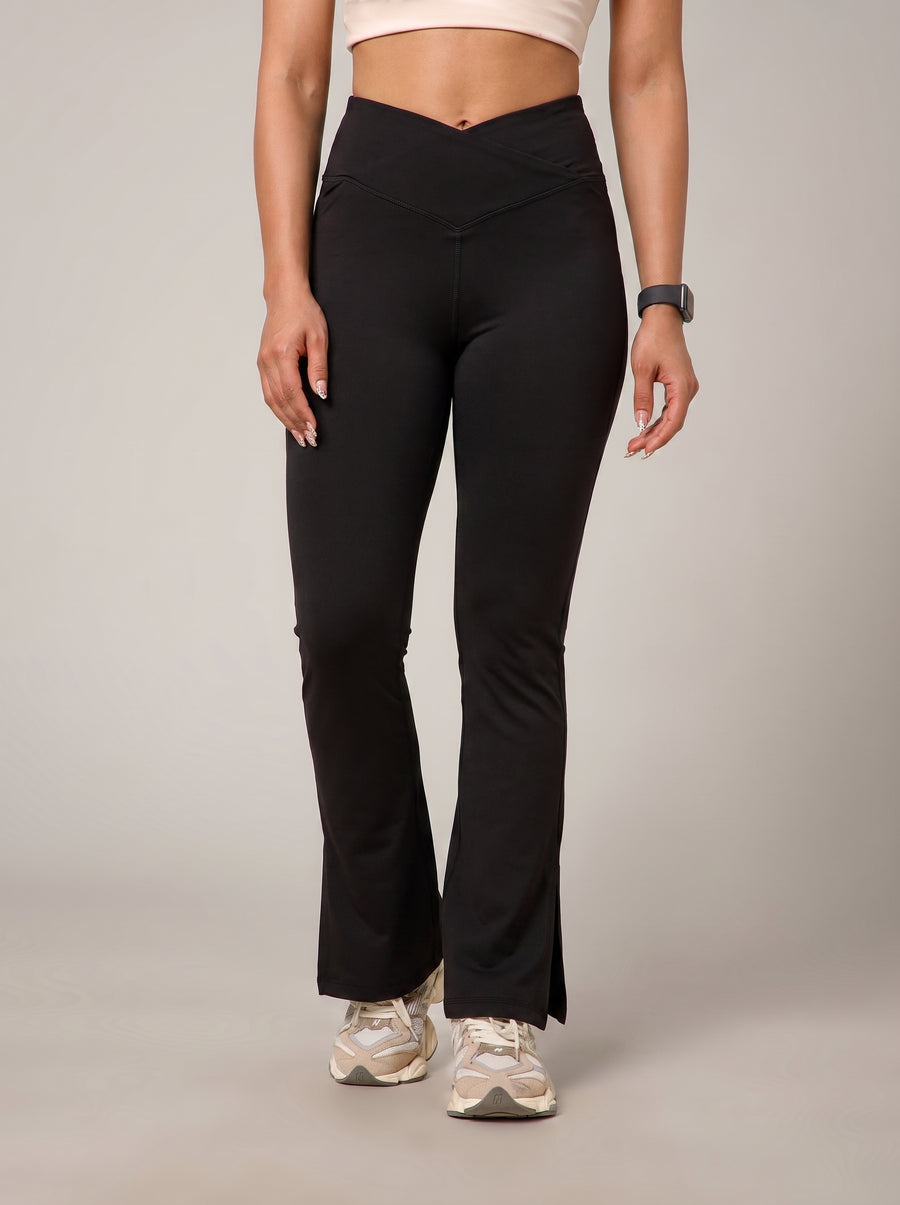 V-Shape Flare Pant Black
