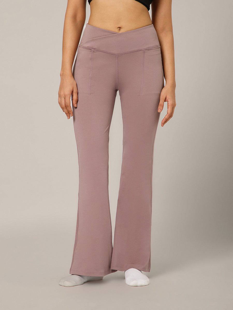 V-Band Go-To Wide Flare Pant Lavender