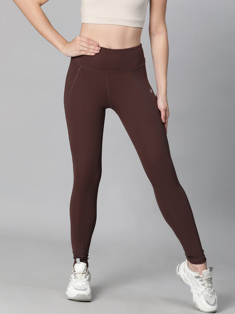 Essential High-Rise Leggings Brown