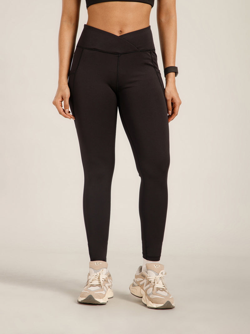 V-Front Legging Black
