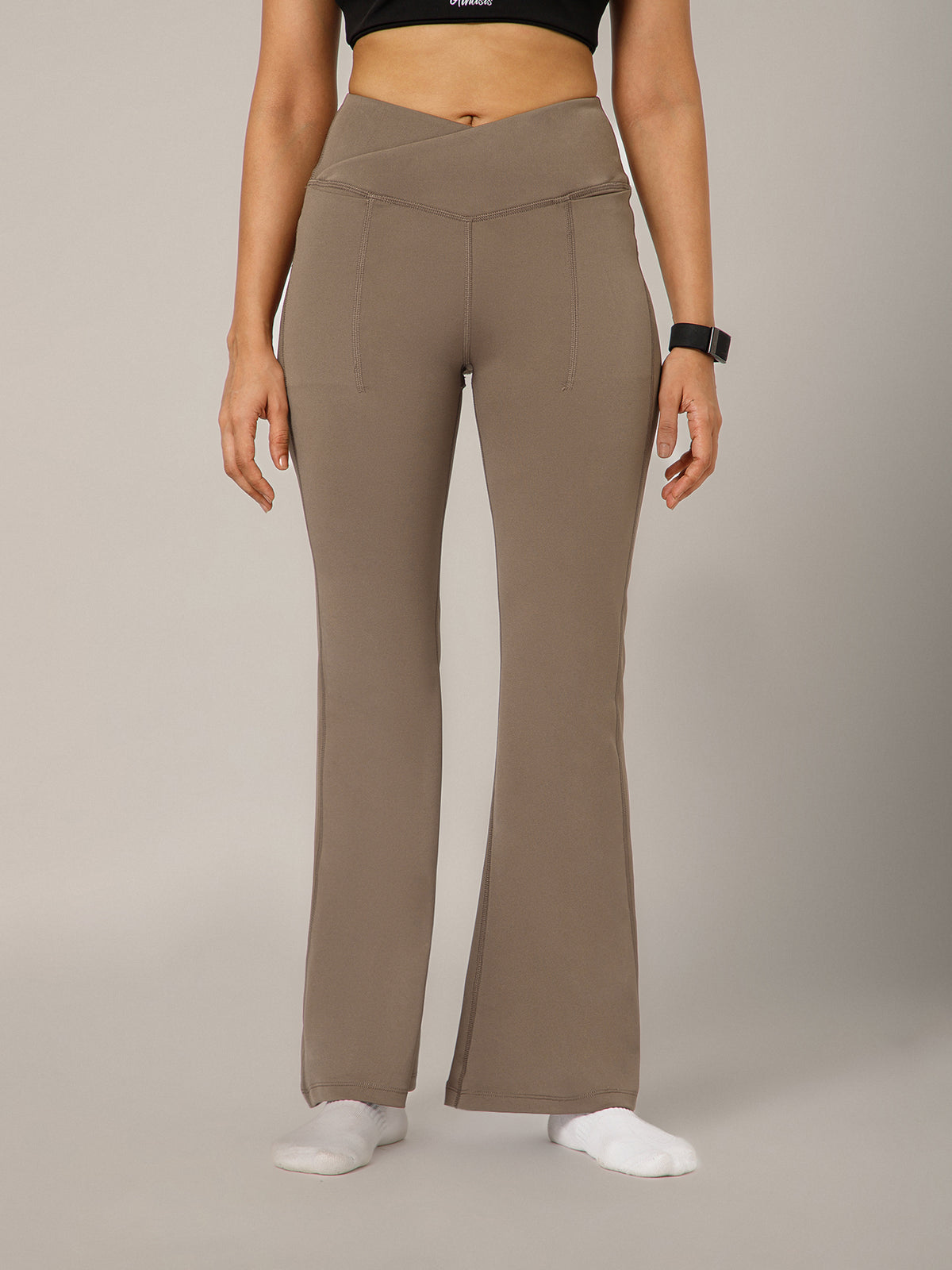 V-Band Go-To Wide Flare Pant Brown