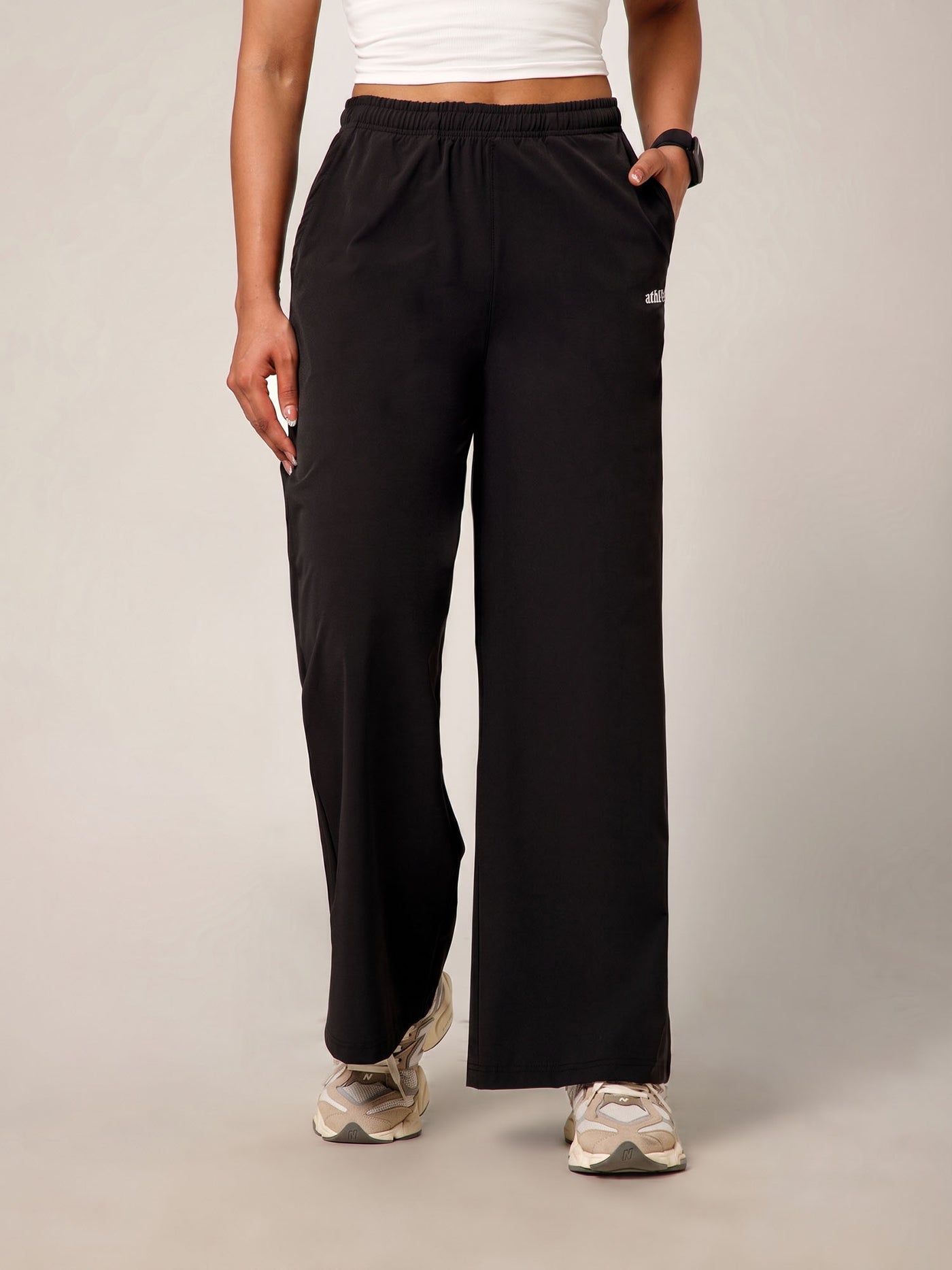 Elastic Waist Crinkle Baggy Pants Black