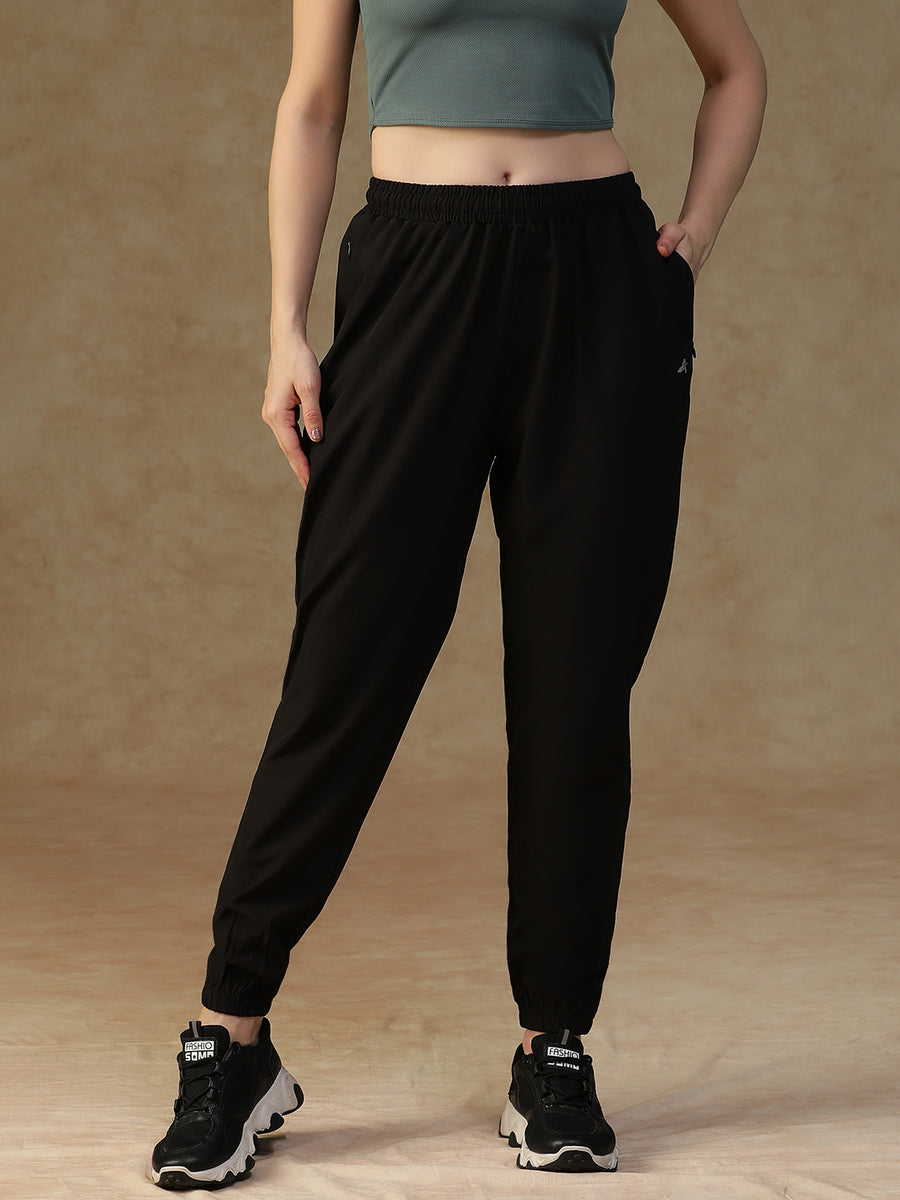 NS Staple Jogger Black