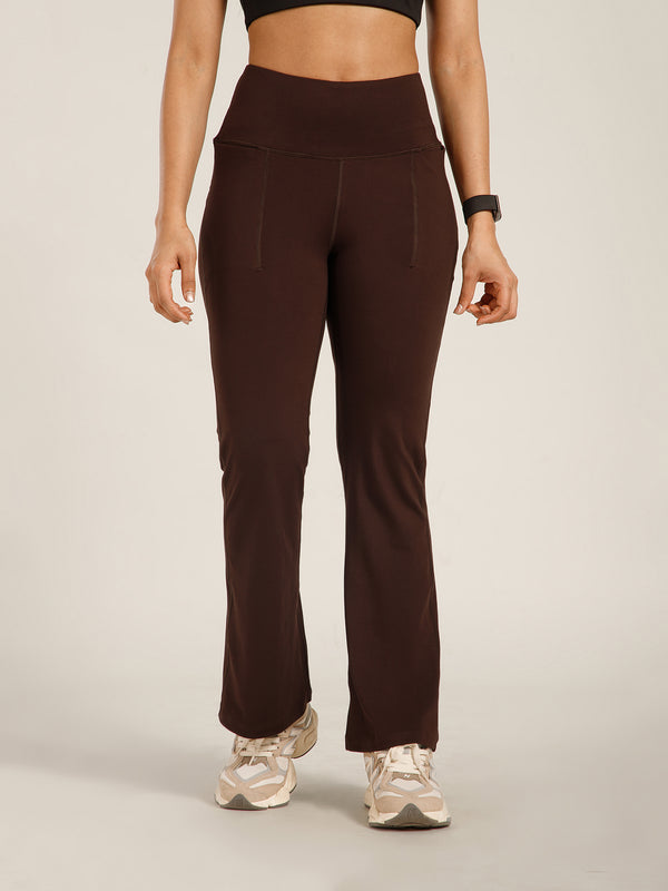 Defined Seam Flare Pant Brown
