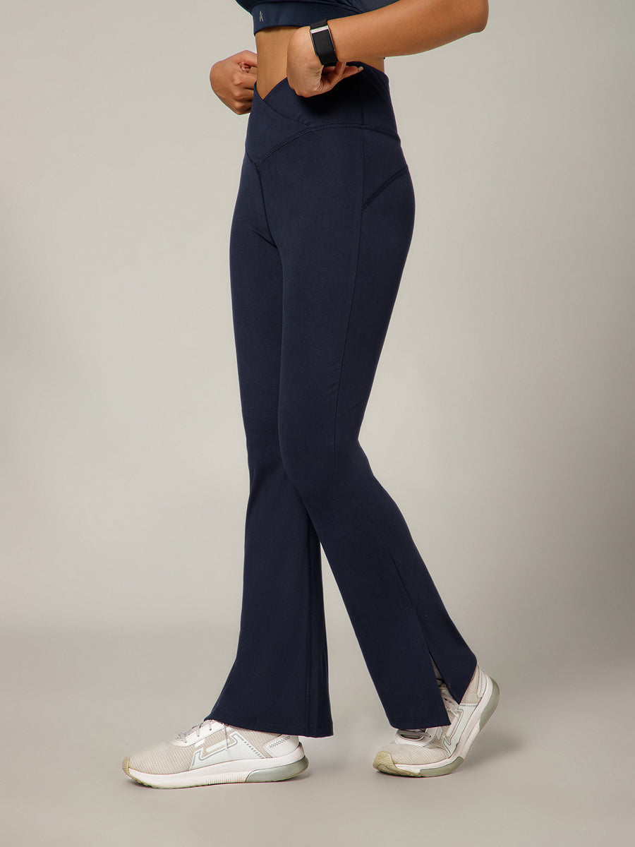 V-Shape Flare Pant Navy