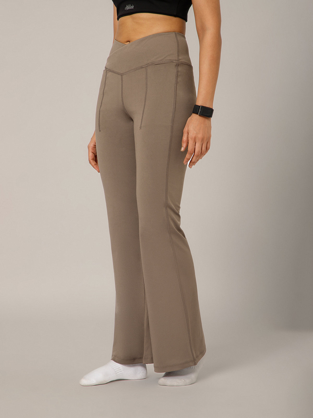 V-Band Go-To Wide Flare Pant Brown
