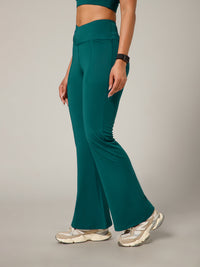 V-Band Go-To Wide Flare Pant Teal