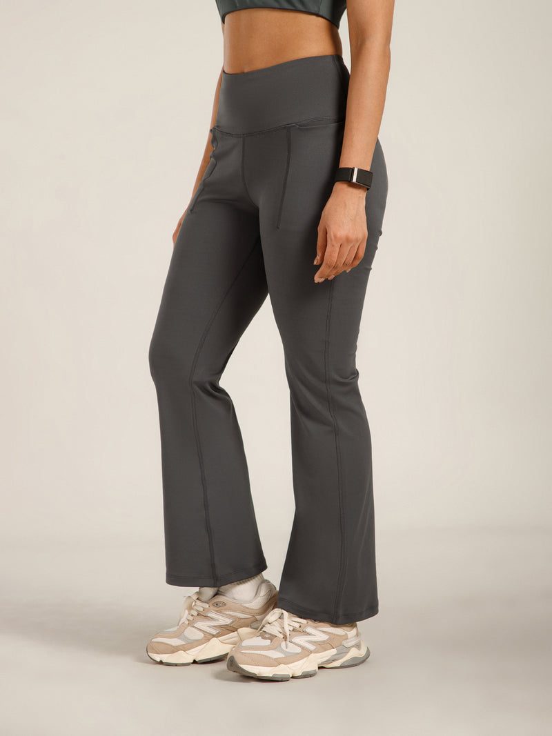 Defined Seam Flare Pant Grey