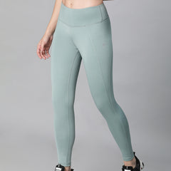 Essential High-Rise Leggings Pista Green