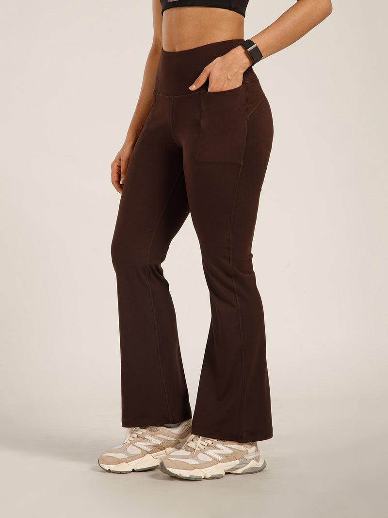 Defined Seam Flare Pant Brown