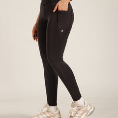 V-Front Legging Black