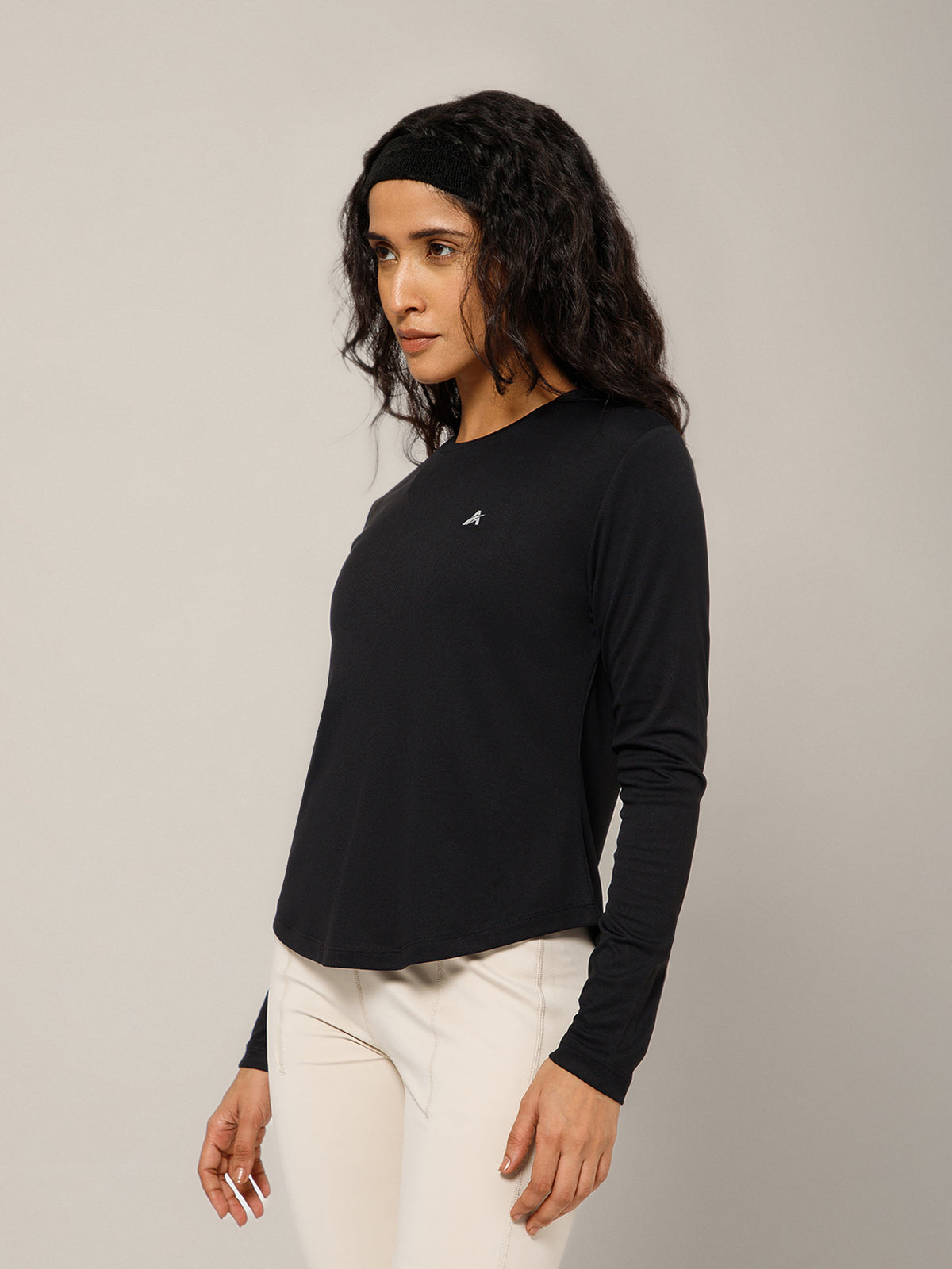 Back Pleat Long Sleeve T-shirt Black
