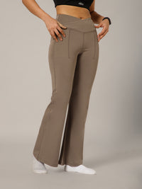 V-Band Go-To Wide Flare Pant Brown