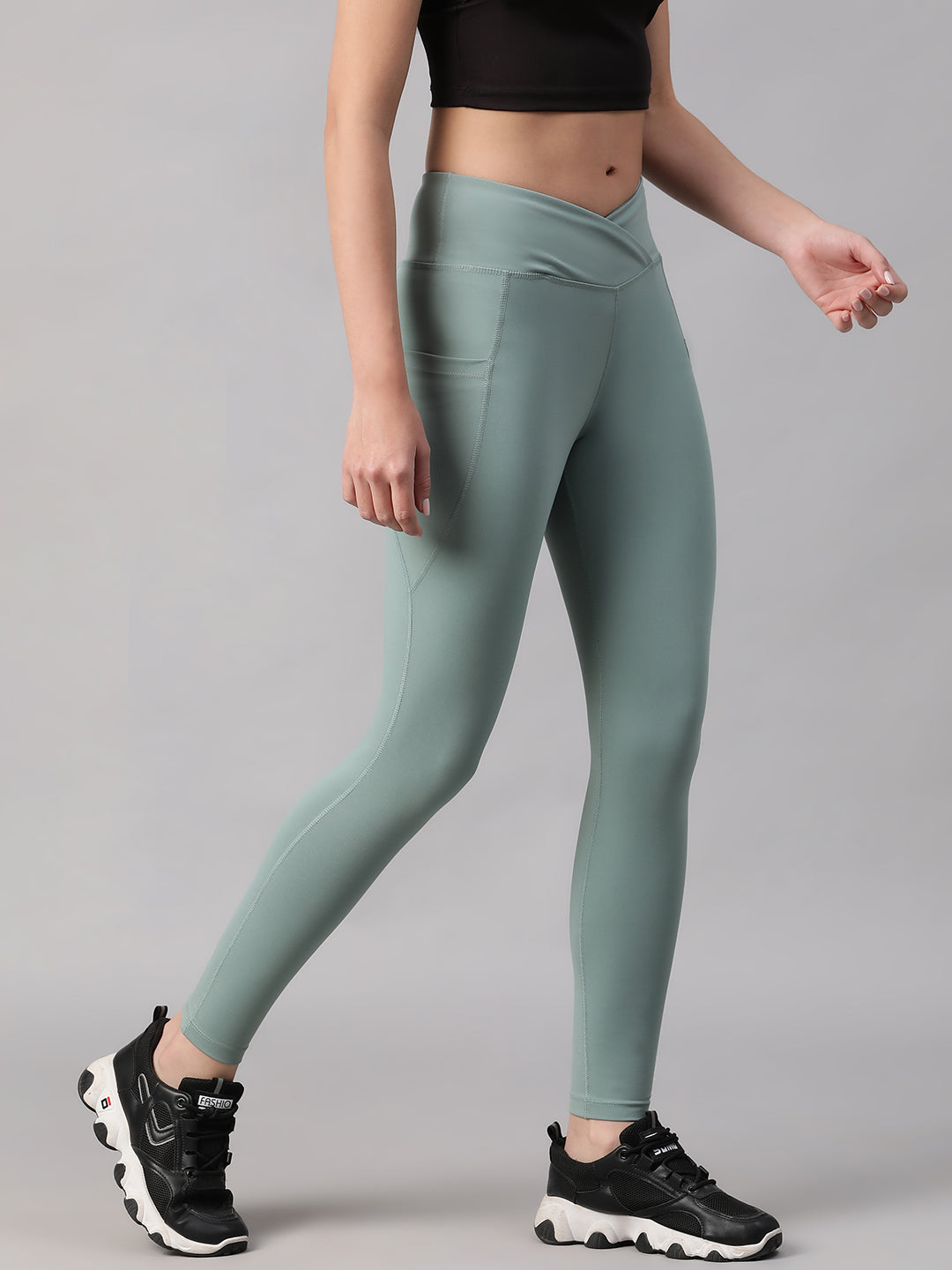 V-Front Legging Pista Green
