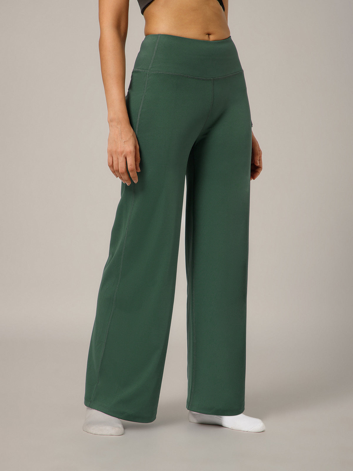 On The Go Wide Flare Pant Forest Green