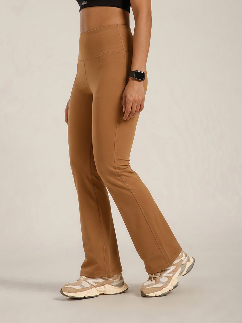 Defined Seam Flare Pant Tan