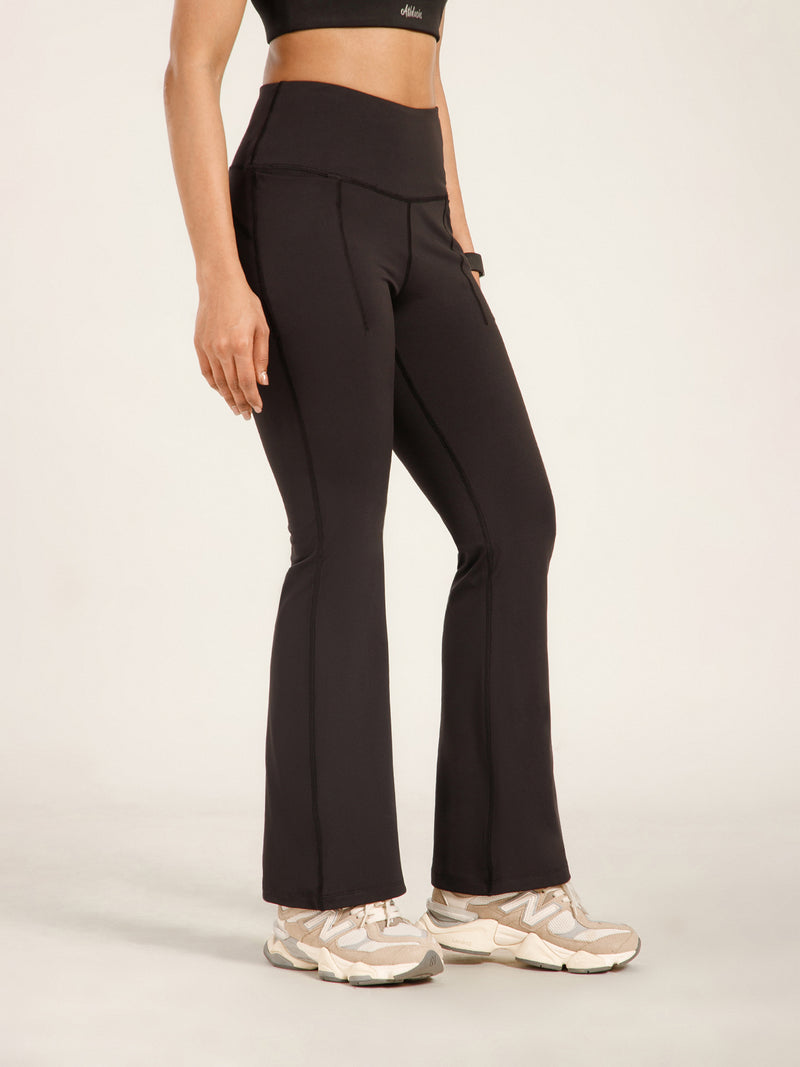 Defined Flare Pant Black