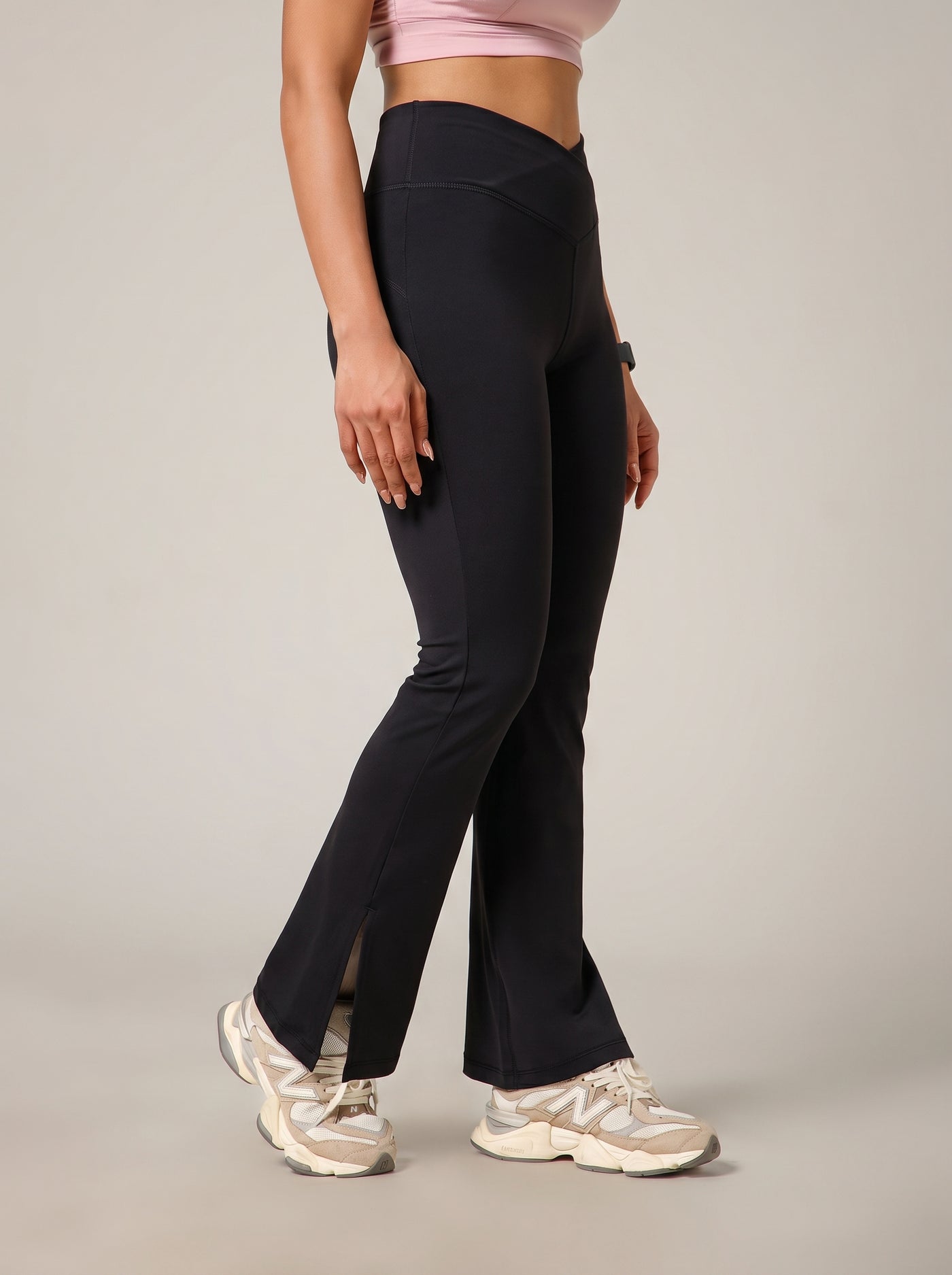 V-Shape Flare Pant Black