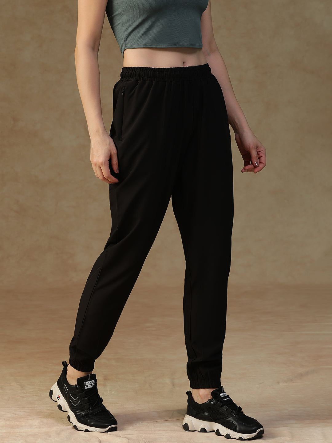 NS Staple Jogger Black