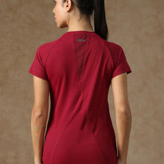 V Panel T-Shirt Maroon