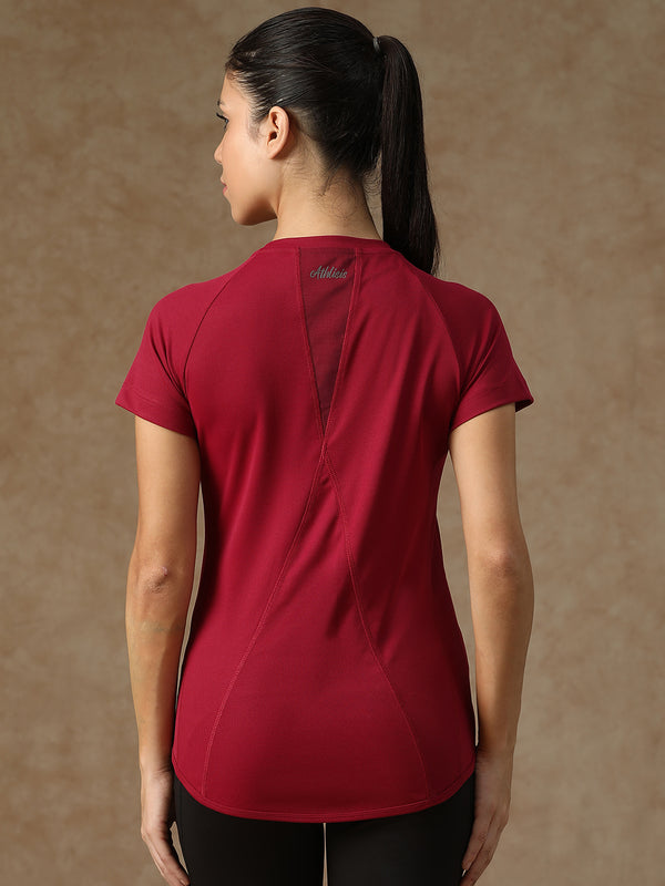 V Panel T-Shirt Maroon