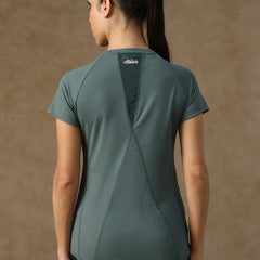 V Panel T-Shirt Grey