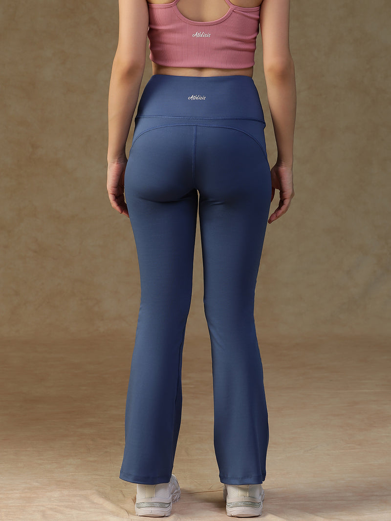 Defined Flare Pant River side