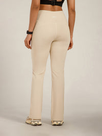 Defined Seam Flare Pant Cream