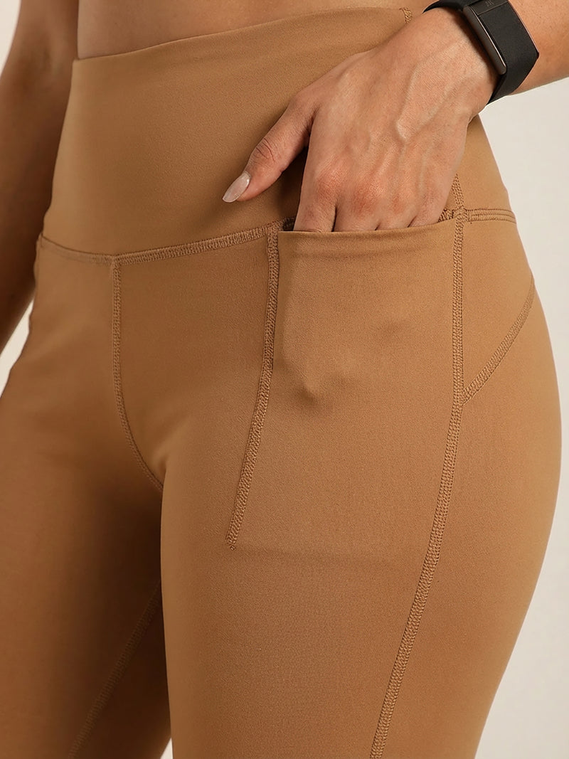 Defined Seam Flare Pant Tan