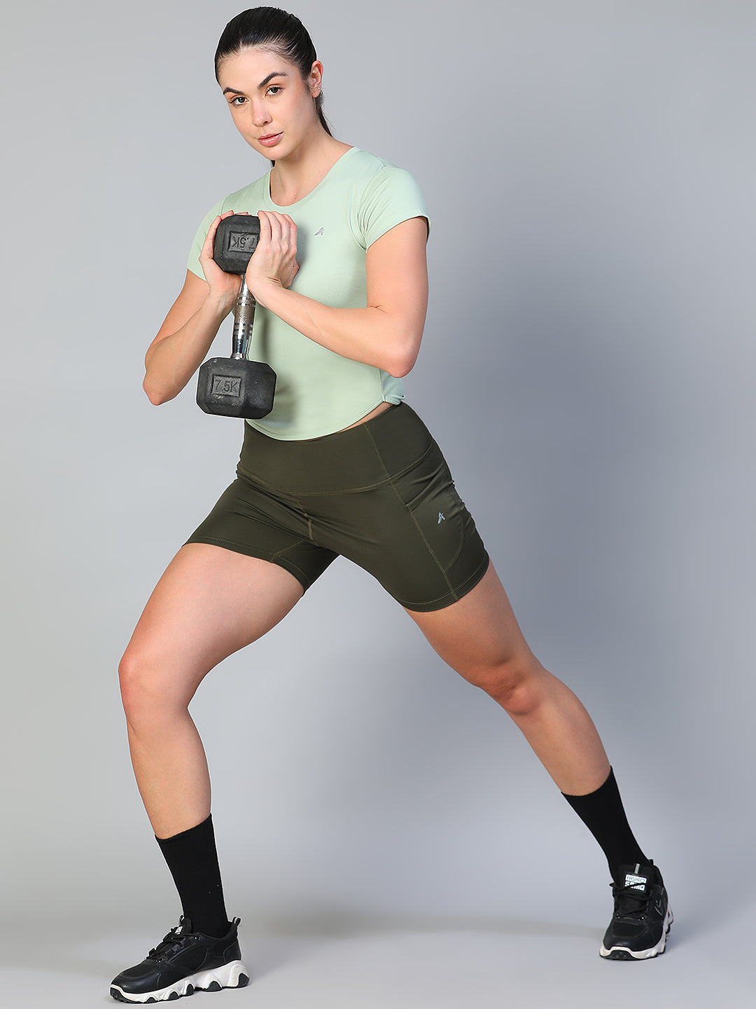 Aura Training Shorts Olive