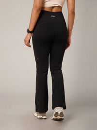 V-Shape Flare Pant Black