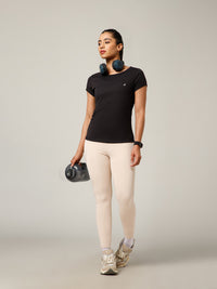 Keyhole T-shirt Black