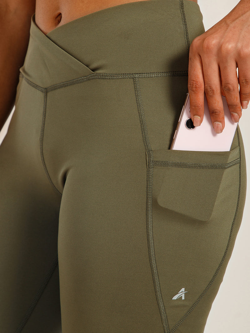 V-Front Legging Olive
