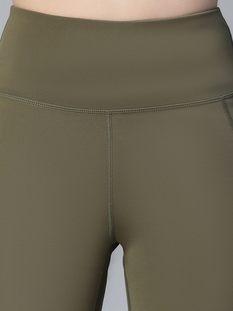 Active Sculpt Flare Pant Olive