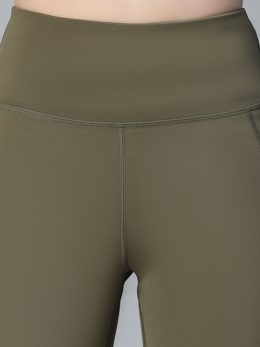 Active Sculpt Flare Pant Olive