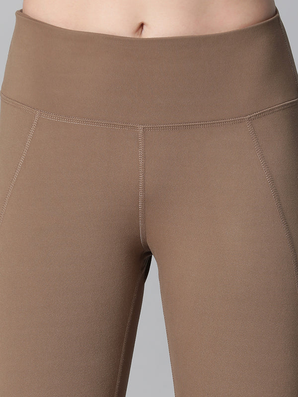 Essential High-Rise Leggings Tan