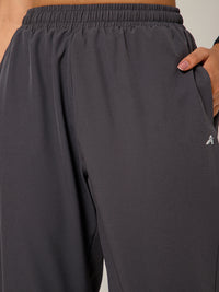 NS Staple Jogger Graphite