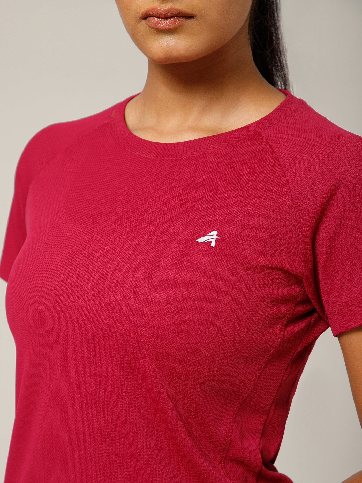 V Panel T-Shirt Maroon