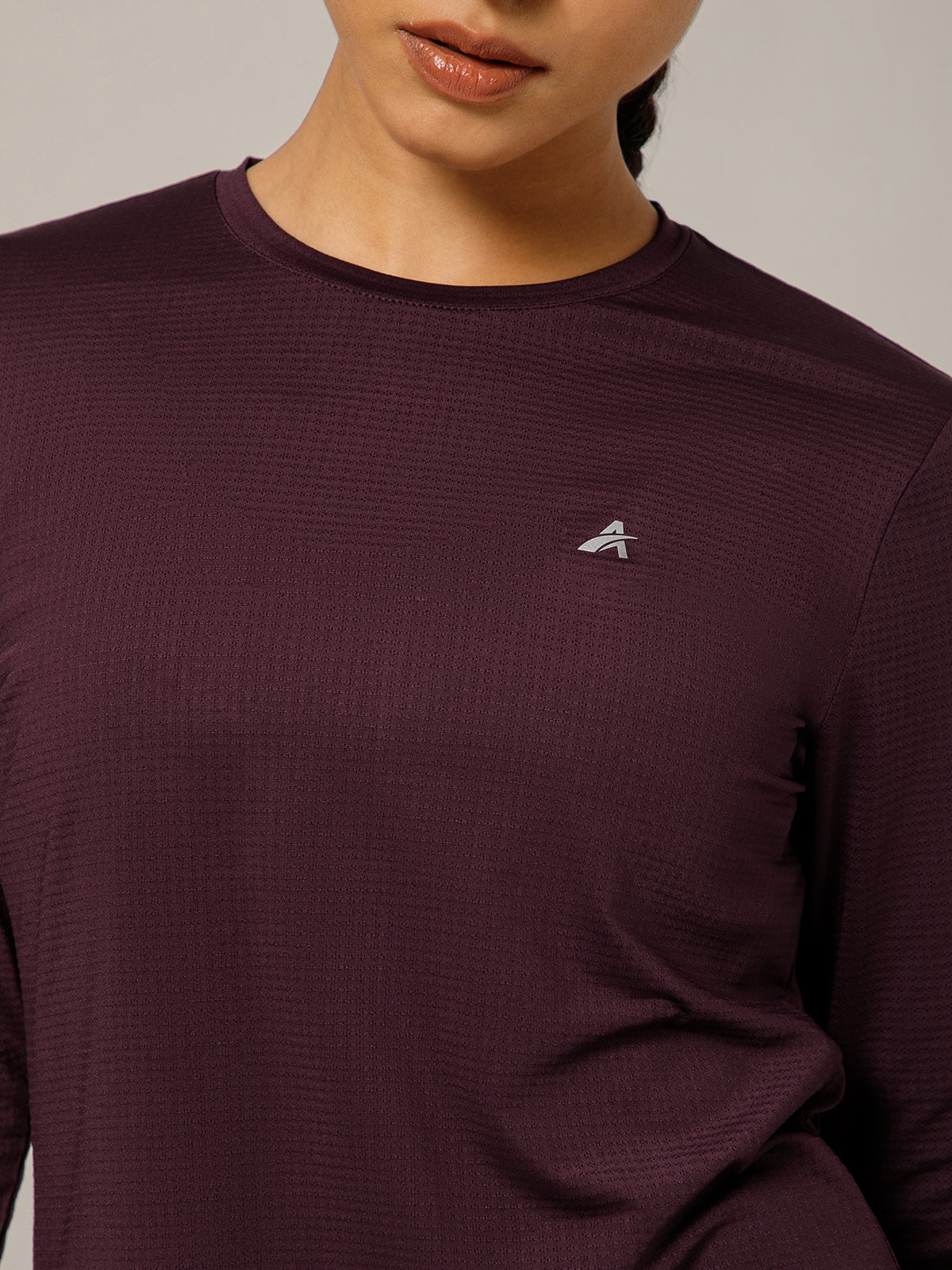 Back Pleat Long Sleeve T-shirt Wine