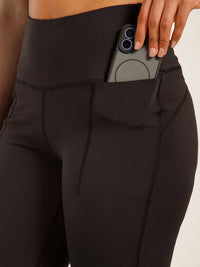 Defined Flare Pant Black