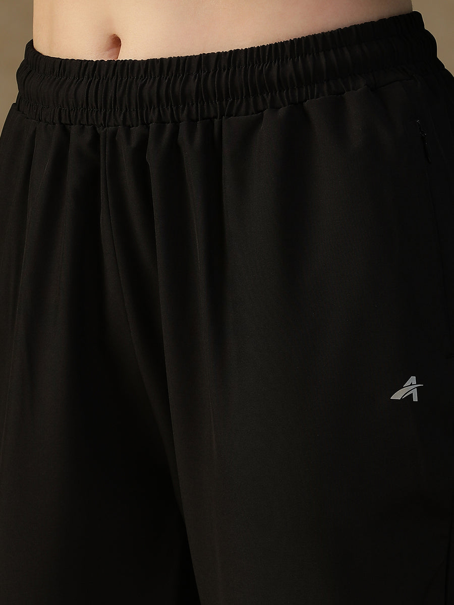 NS Staple Jogger Black