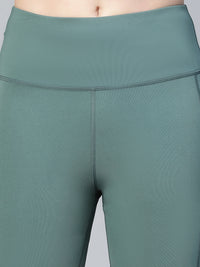 Stealth Active Shorts Forest Green
