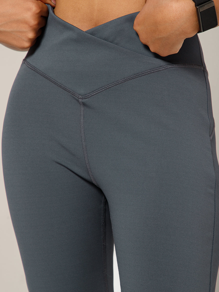 V-Shape Flare Pant Grey