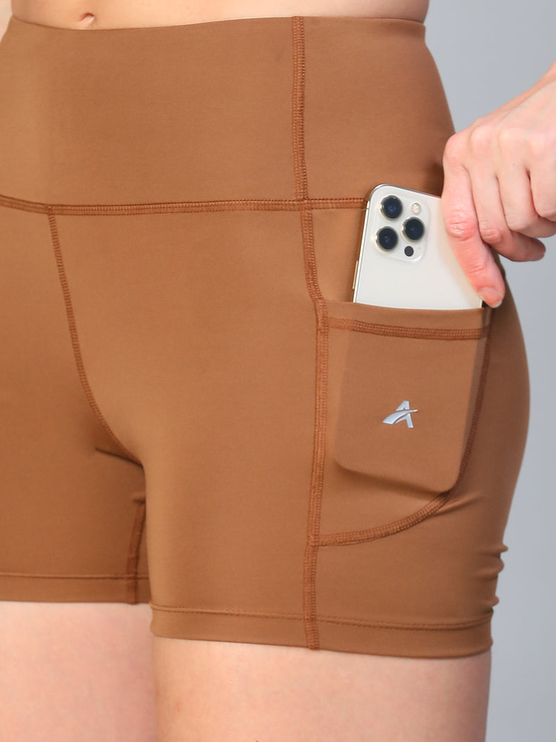 Aura Training Shorts Tan