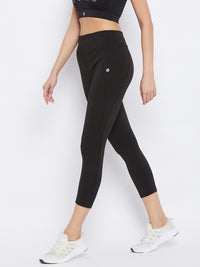 Essential High-Rise Leggings Black