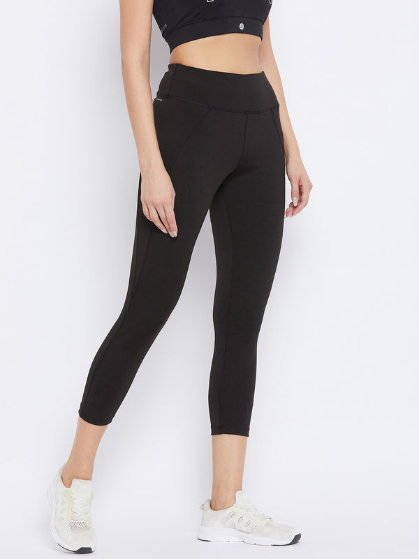 Essential High-Rise Leggings Black